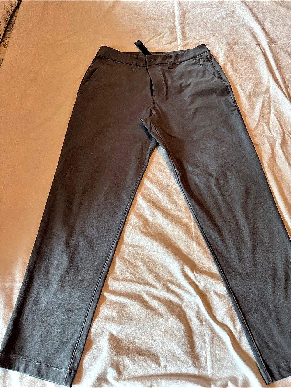 Lululemon Men’s ABC Warpstreme Classic Fit Trousers Asphalt Gray Size 30/30